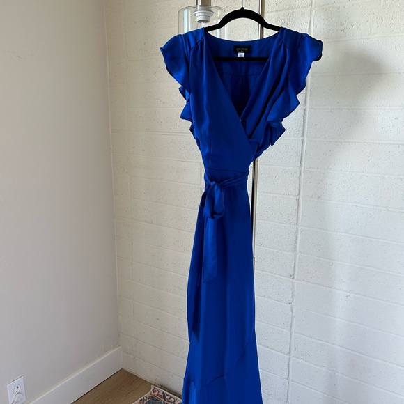FORMAL DRESS - Picture 3 of 4